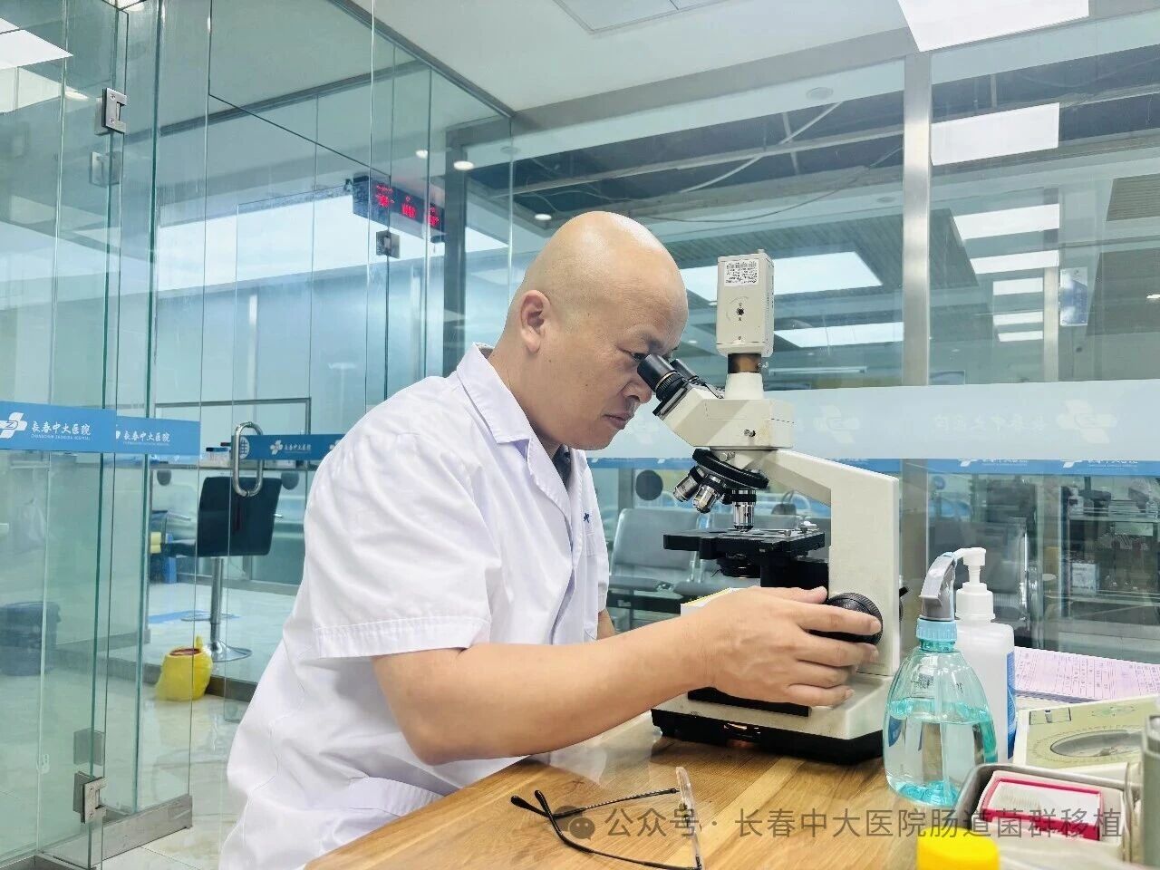 嘉兴市|高朋磊医师：左手男科临床，右手肠道菌群移植深入研究